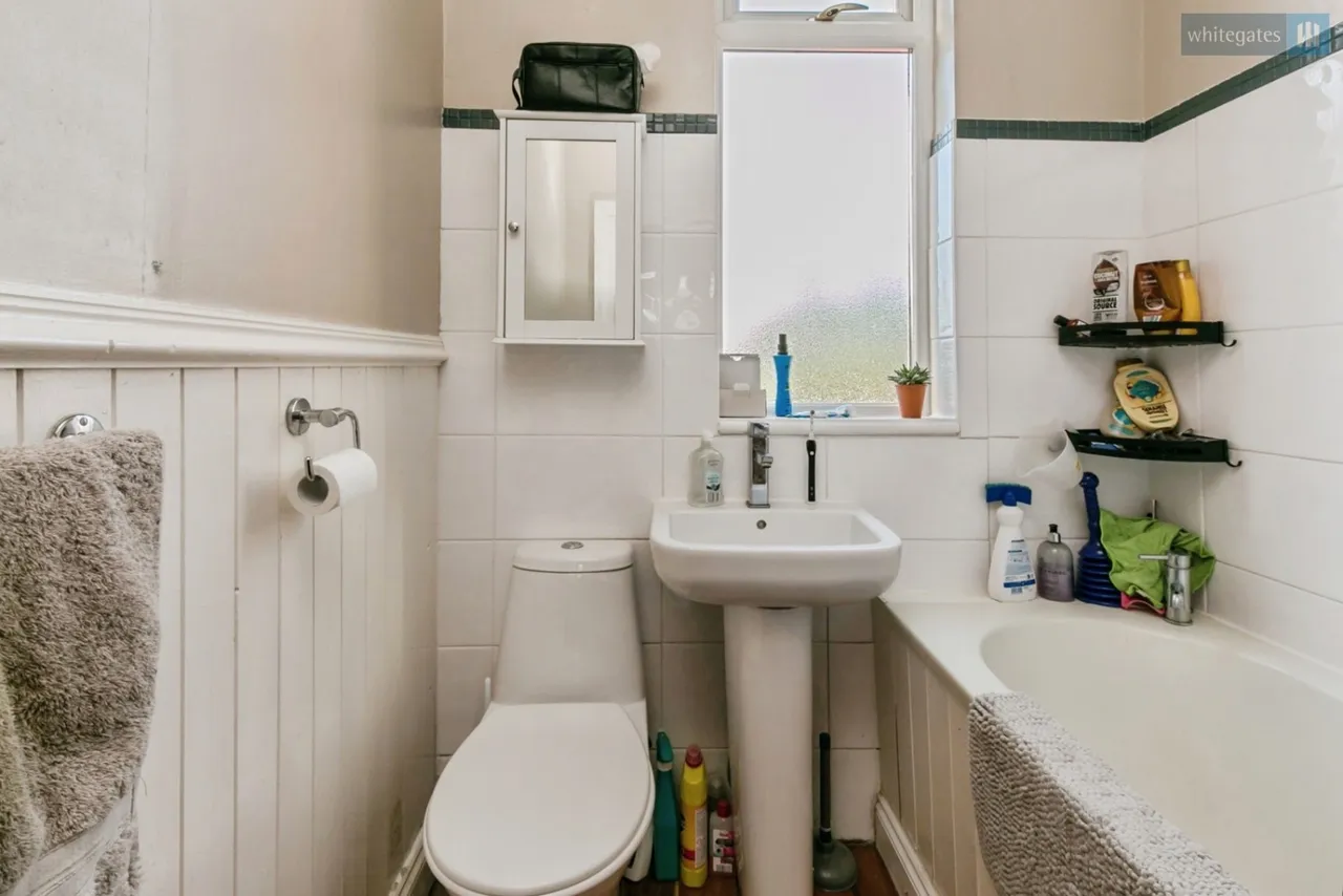 Gainsborough Road, Crewe, CW2, photo 13