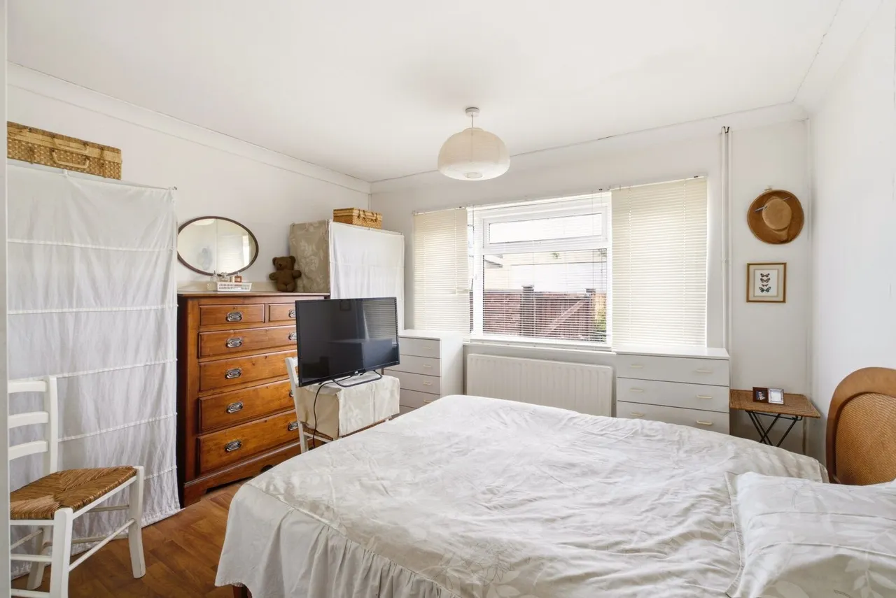 Elm Avenue, Caddington, LU1, photo 9