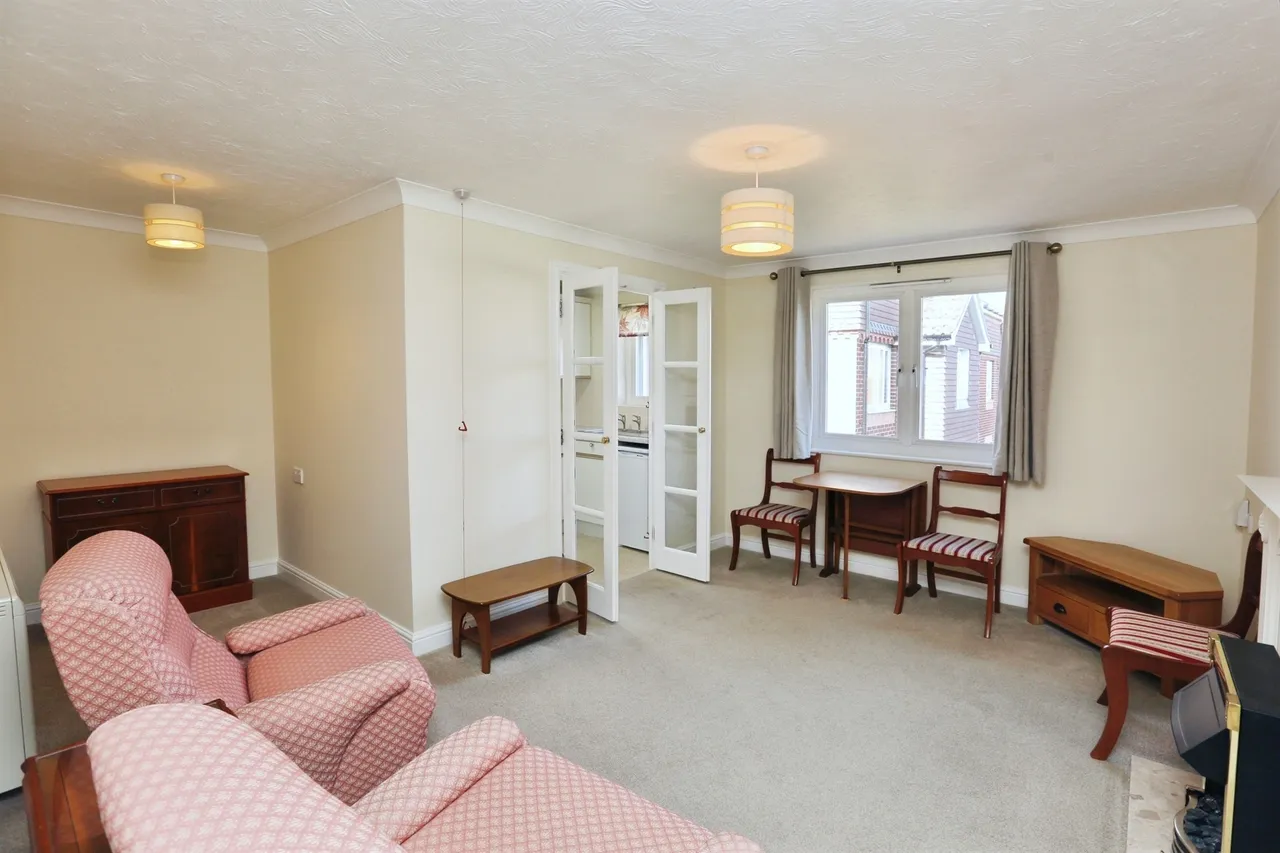 Westbury Road, Fareham, PO16, photo 4