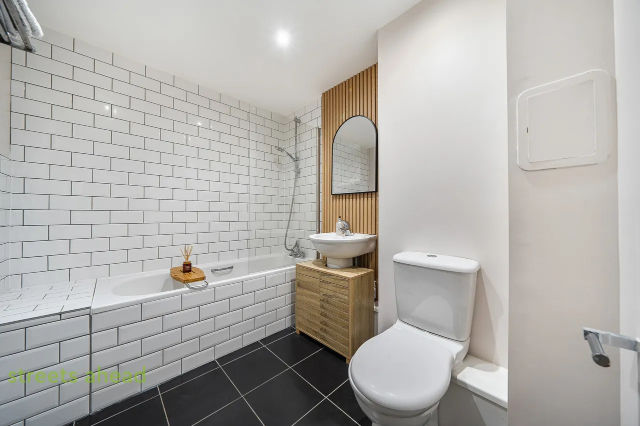 Watson Place, London, SE25, photo 4