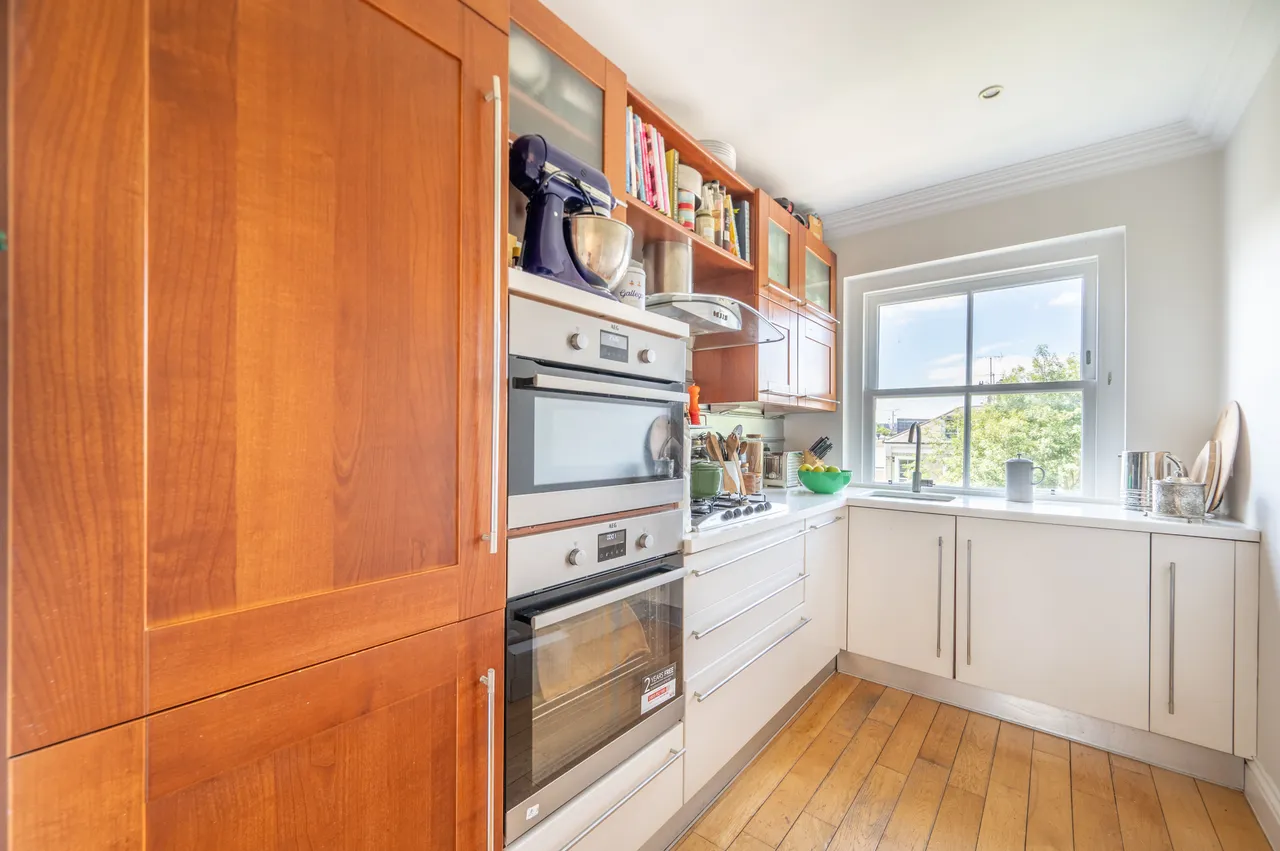 Third Floor, 4 Elsham Road, London, photo 5