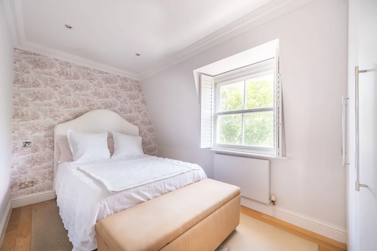 Third Floor, 4 Elsham Road, London, photo 3