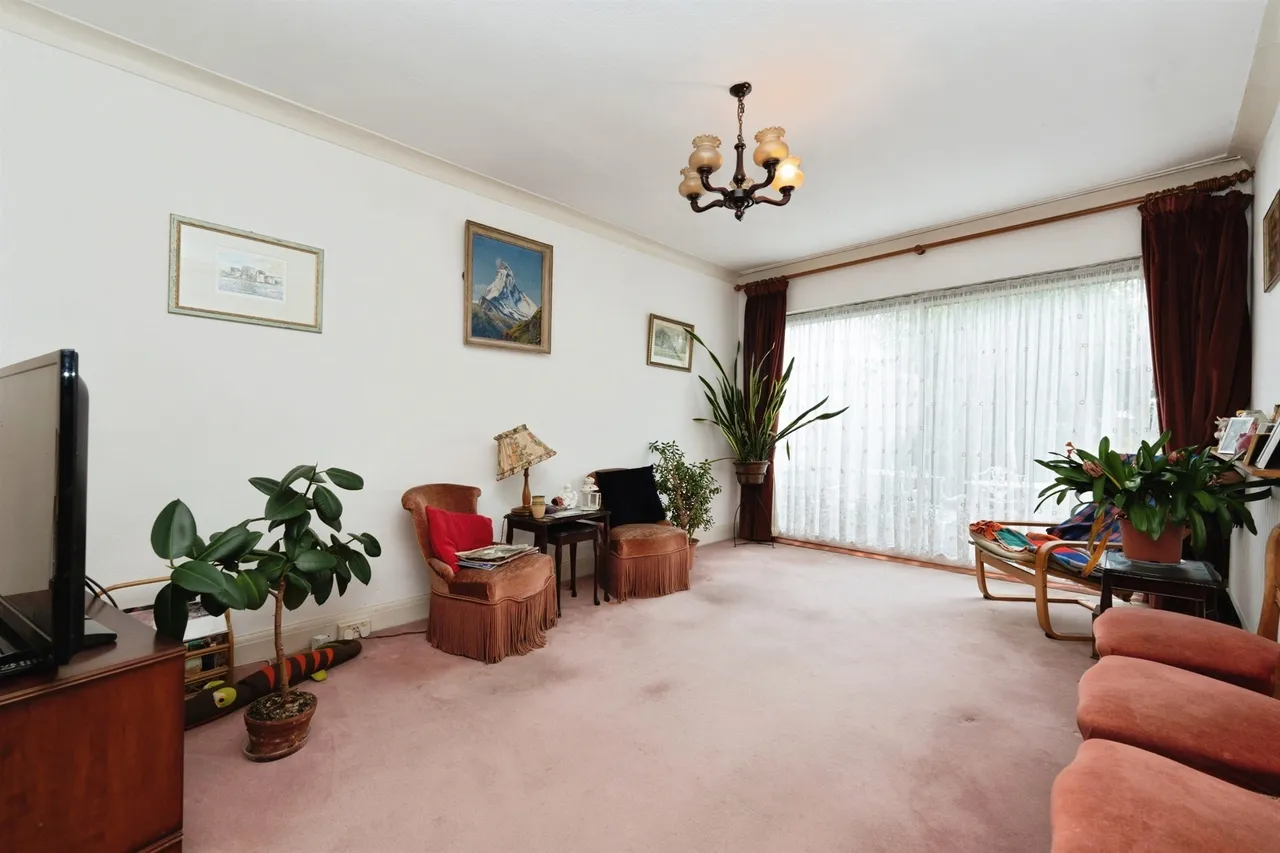 Kenton Lane, Harrow, photo 2