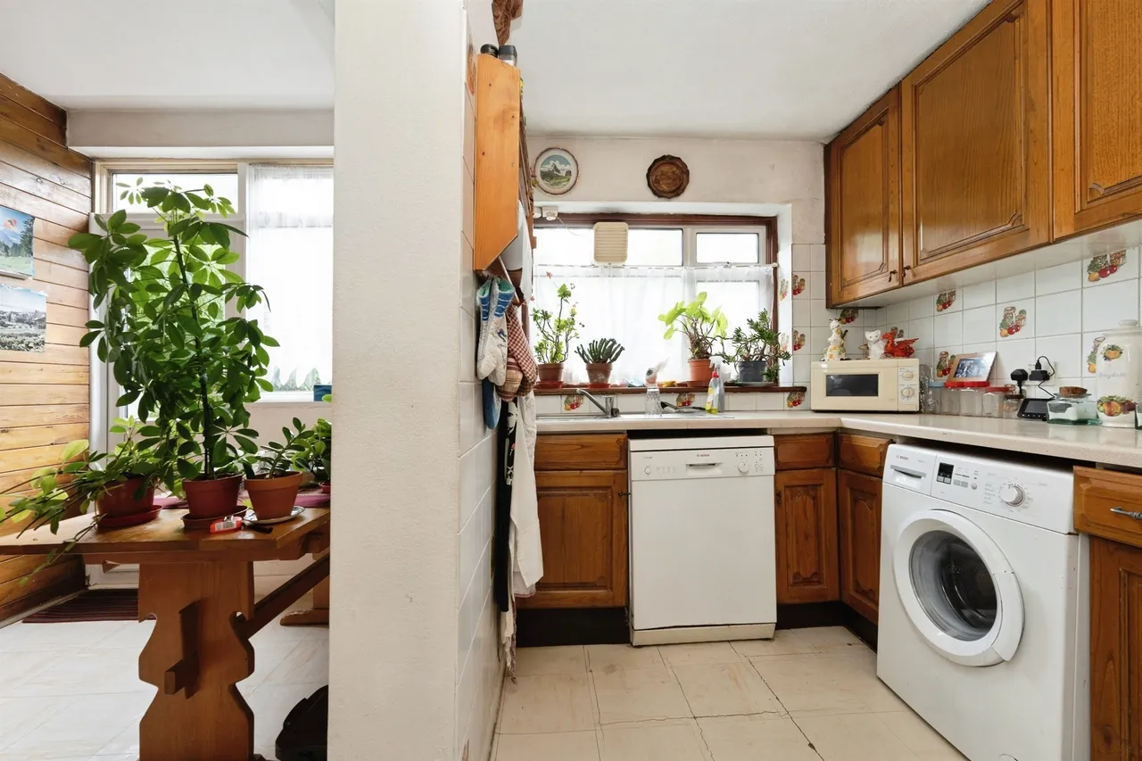 Kenton Lane, Harrow, photo 8