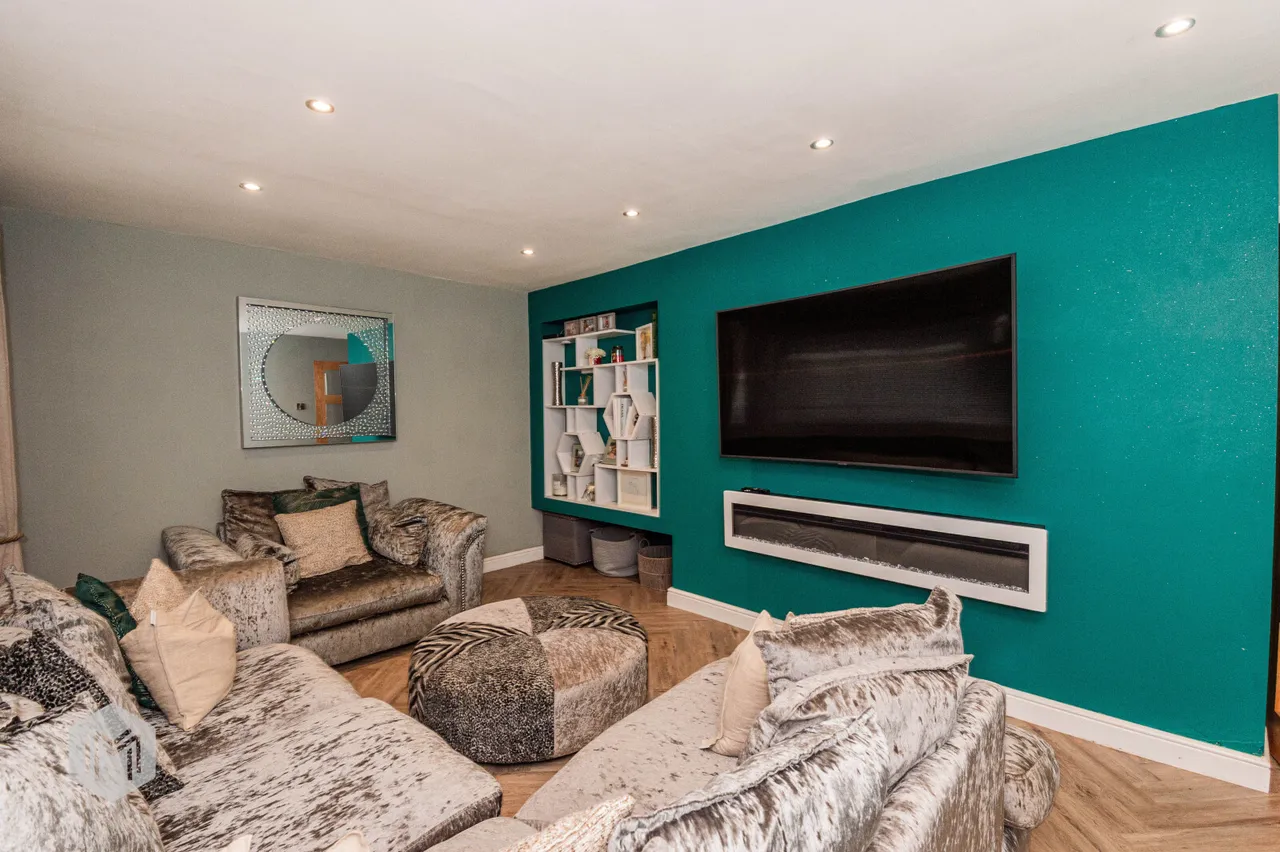 The Coppice, Bolton, BL2 3EP, photo 2