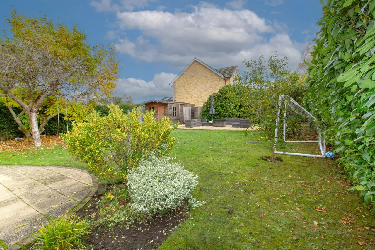 Rounton Road, Church Crookham, Fleet, GU52 6HA, photo 13