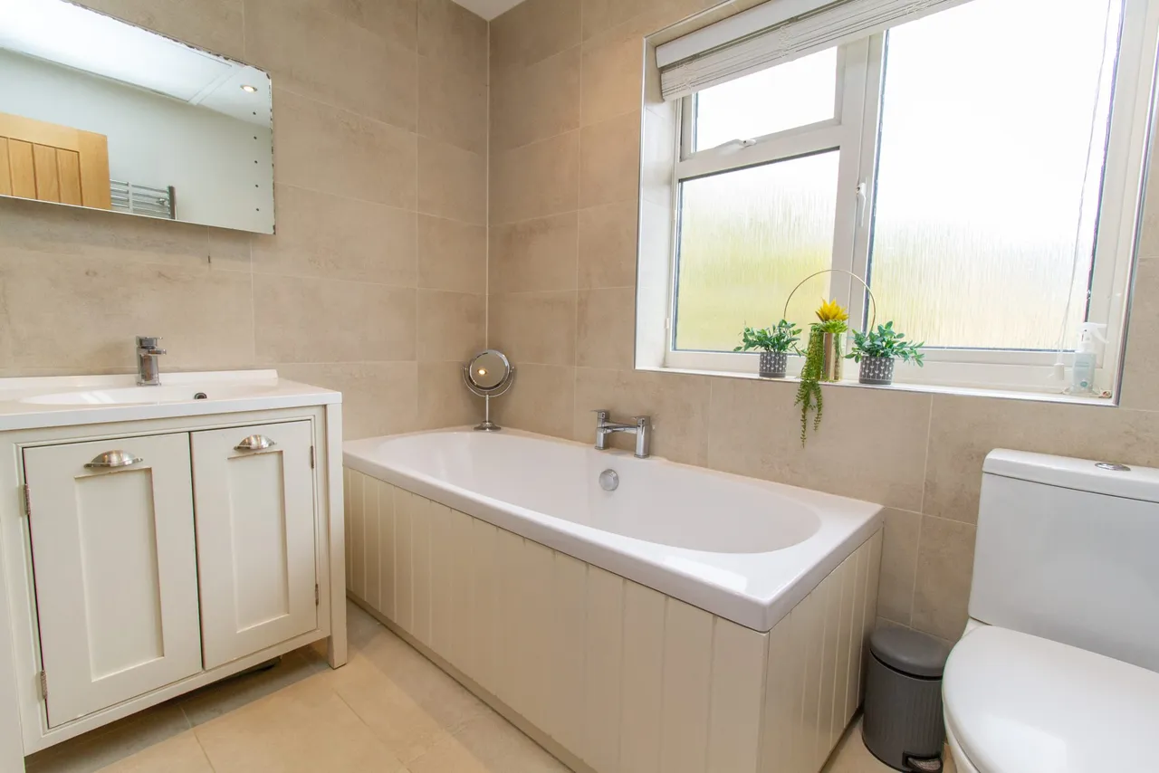 Rounton Road, Church Crookham, Fleet, GU52 6HA, photo 11