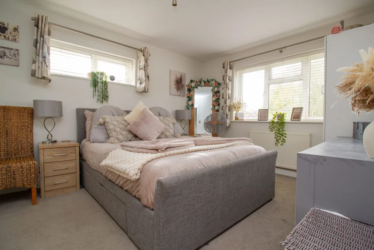 Rounton Road, Church Crookham, Fleet, GU52 6HA, photo 7