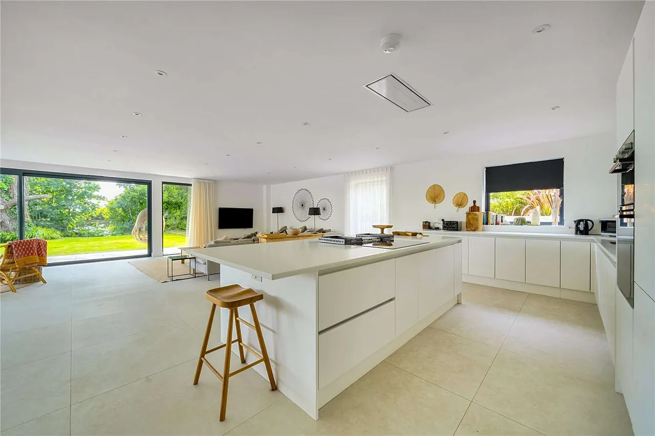 Trewollock Lane, Gorran Haven, St. Austell, Cornwall, PL26 6NT, photo 6