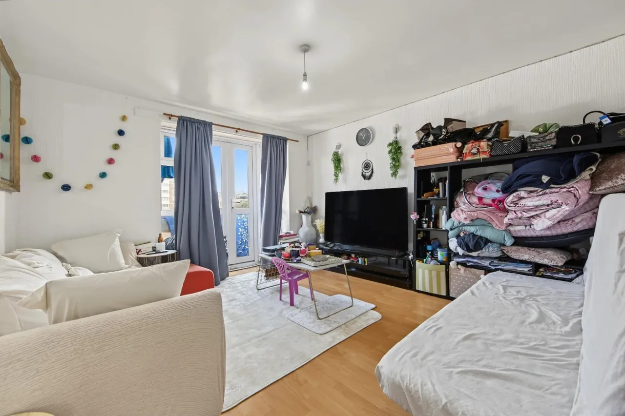 1 bed flat for sale, Howard Road, London, N16
