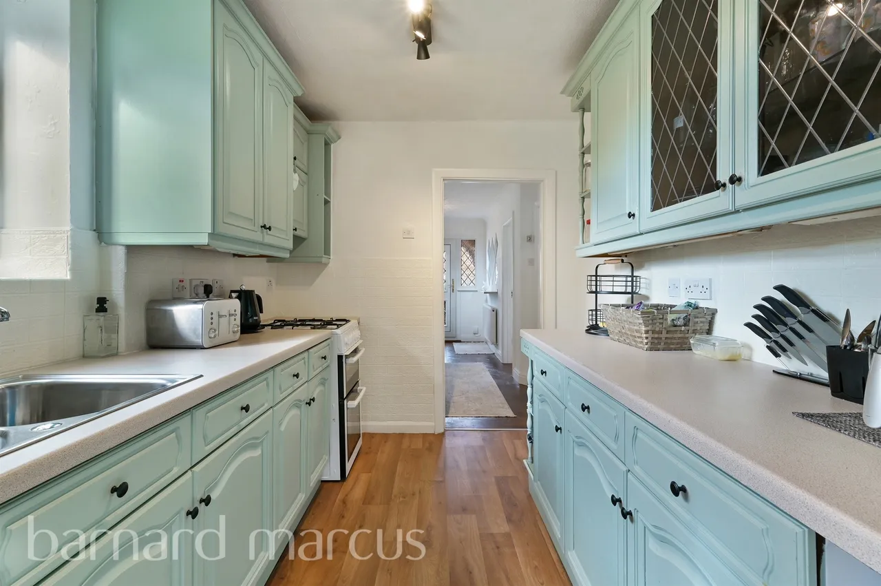 Queens Way, Feltham, TW13, photo 4