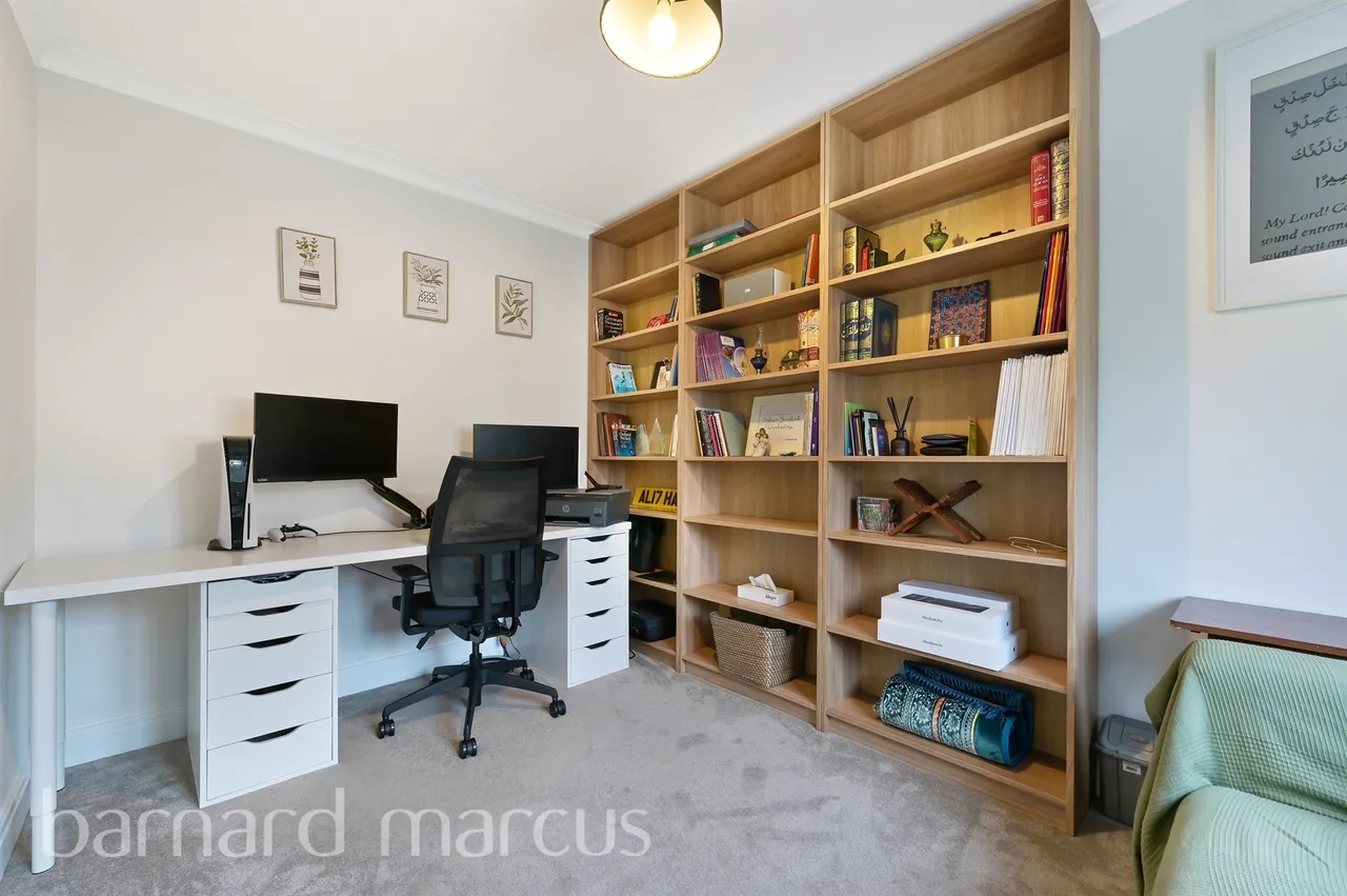 Queens Way, Feltham, TW13, photo 7