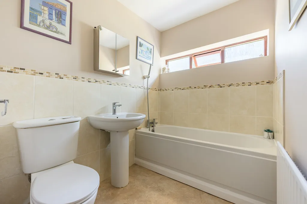 Tower Road, Ashley Heath, photo 18