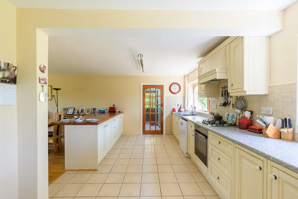 Tower Road, Ashley Heath, photo 9