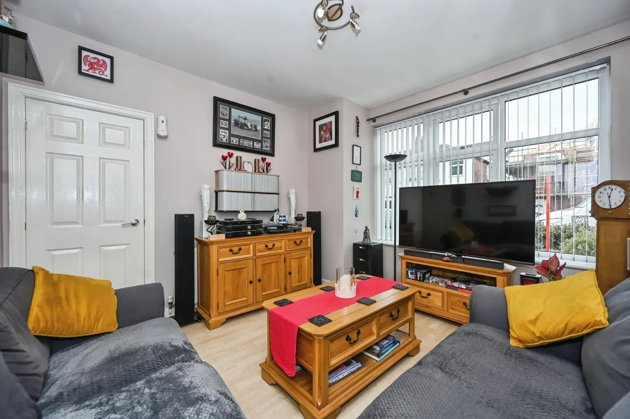 Lostock Avenue, Warrington, Cheshire, WA5, photo 2