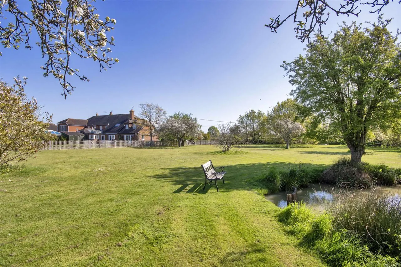 Hunton Road, Marden, TN12, photo 15