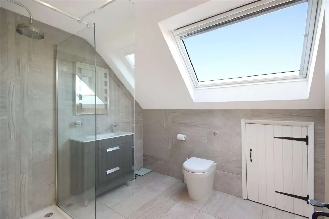 Hunton Road, Marden, TN12, photo 12