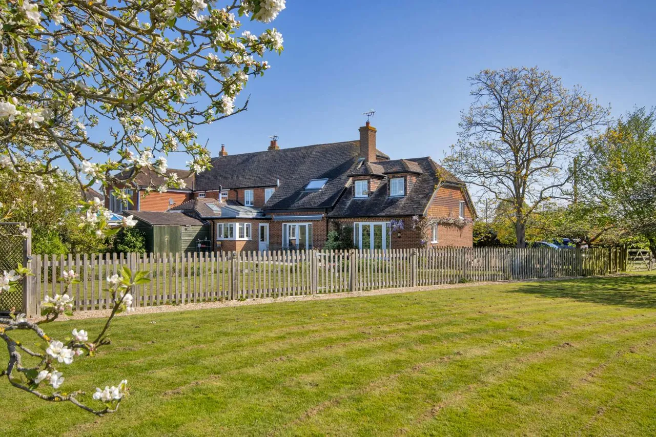 Hunton Road, Marden, TN12, photo 17