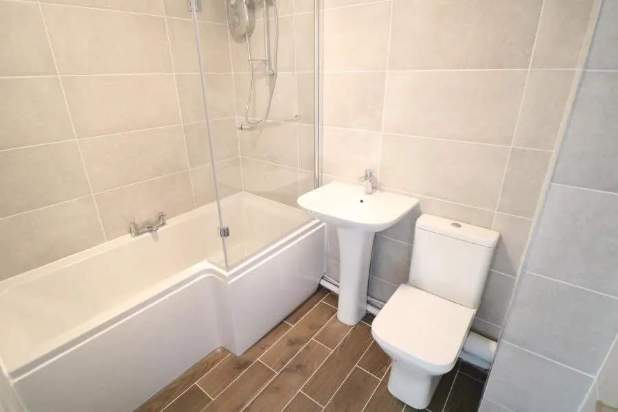 Cherry Blossom Close, Palmers Green, N13, photo 5