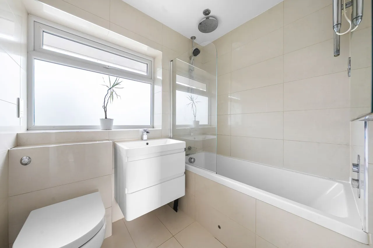 Olive Walk, Harrogate, HG1, photo 11