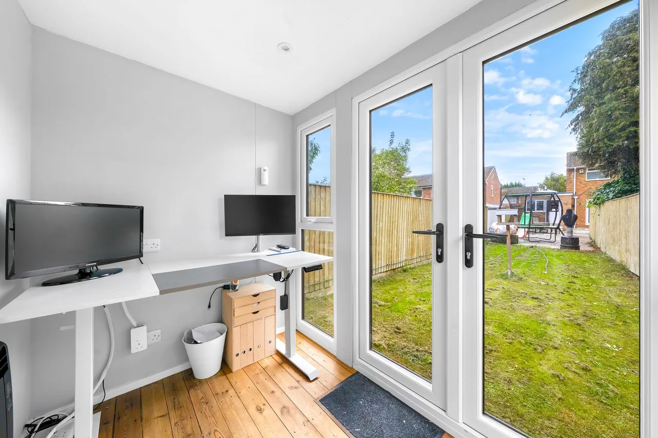 Olive Walk, Harrogate, HG1, photo 15
