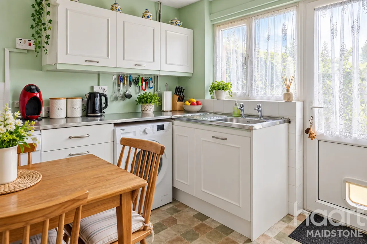 Woodford Road, Maidstone, ME16, photo 3