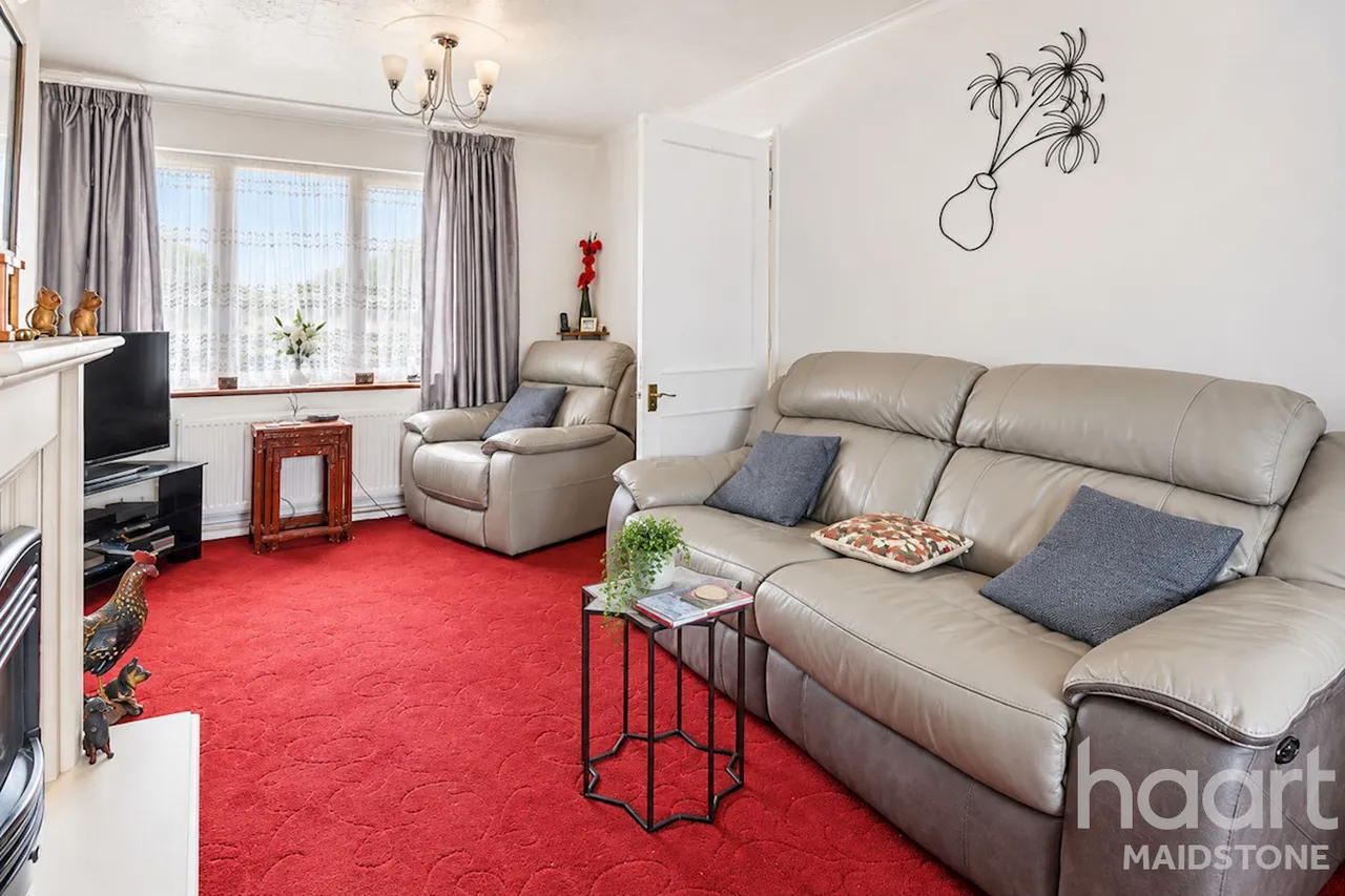Woodford Road, Maidstone, ME16, photo 2