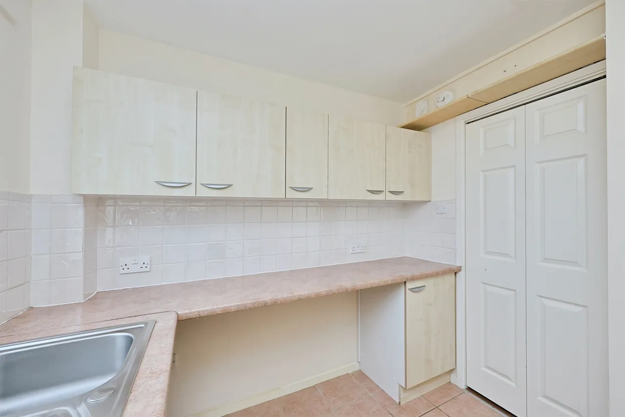 Baxter Court, Norwich, photo 5
