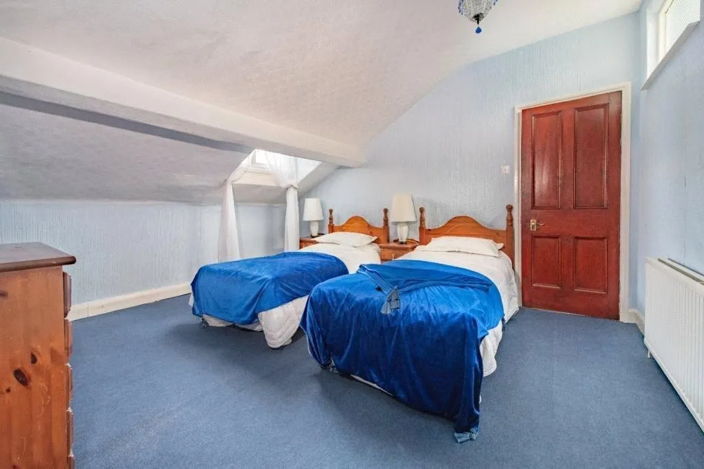 Village Road, Oxton, CH43, photo 9