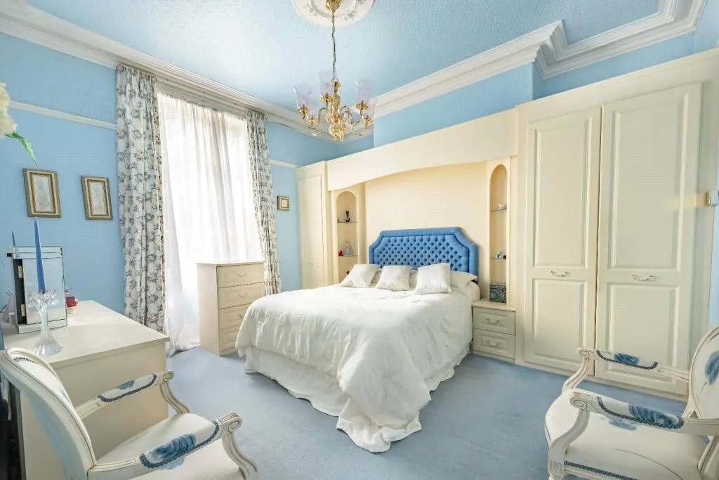 Village Road, Oxton, CH43, photo 7