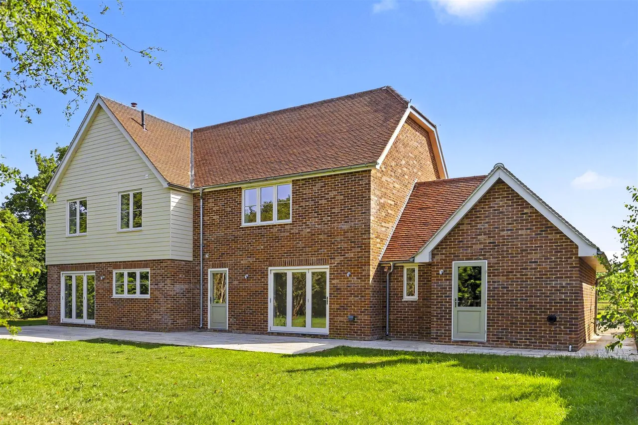 Hempstead Road, Radwinter, CB10, photo 13