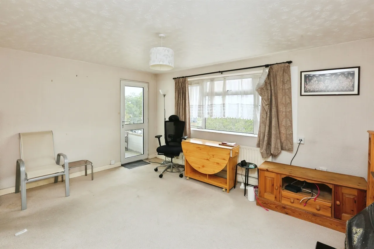 Poulner Close, Southampton, SO19, photo 2