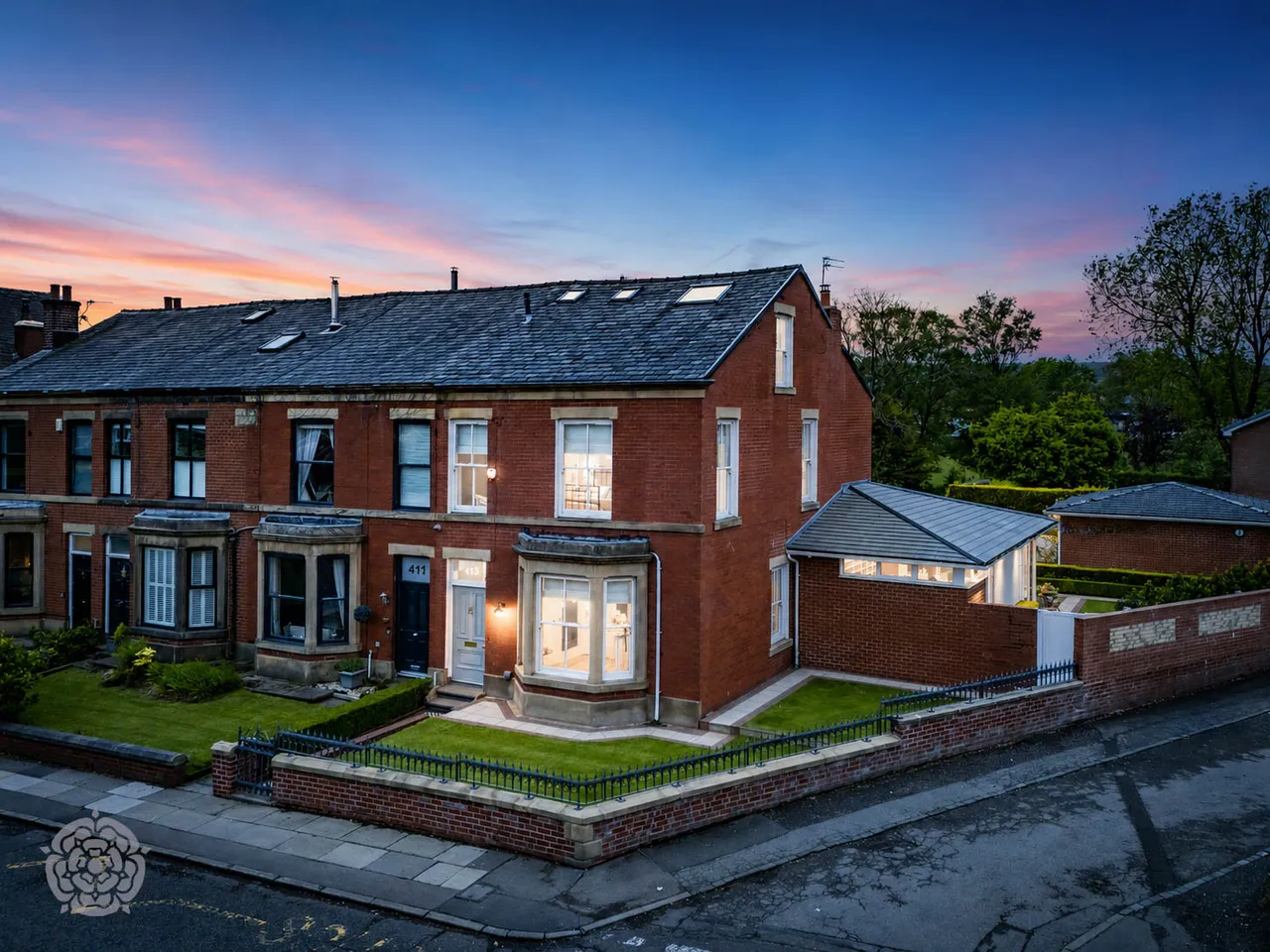3 bed house for sale — Holcombe Road, Greenmount, Bury, BL8 4HF
