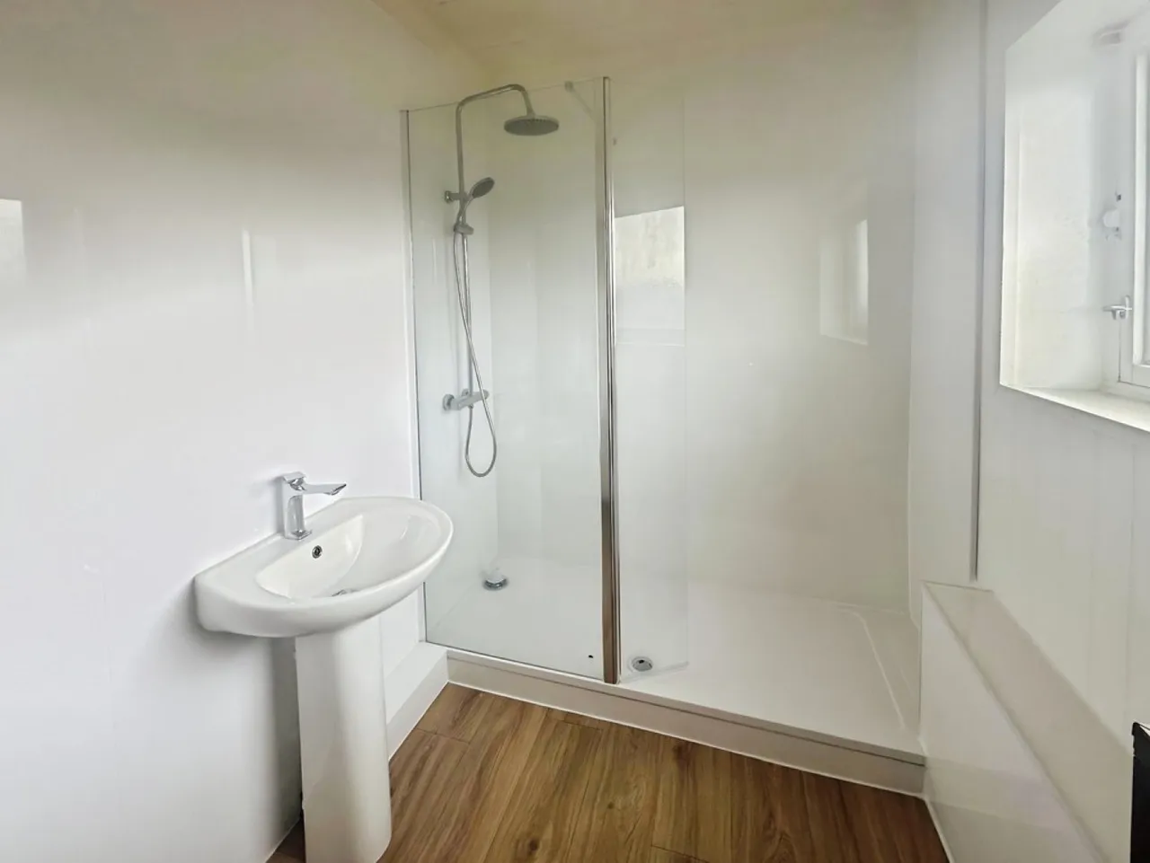 Paxstone Crescent, Harthill, photo 8