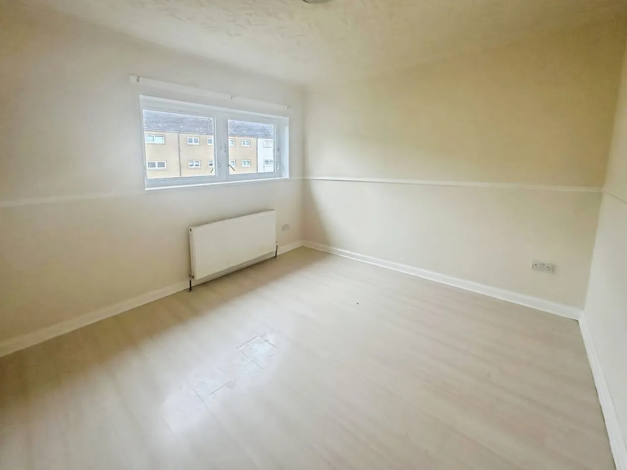 Paxstone Crescent, Harthill, photo 11