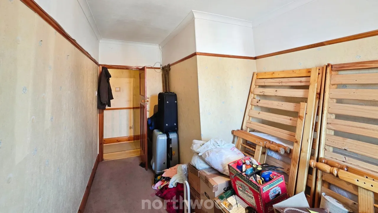 Sandringham Road, Town Moor, DN2, photo 11