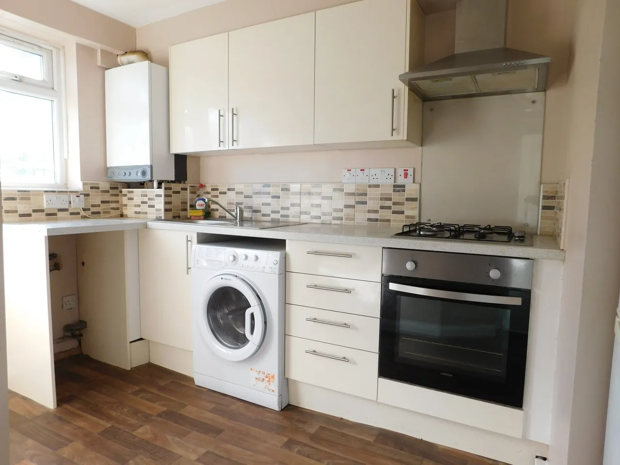 Uxbridge Road, Sheperds Bush, LONDON, W12 9EP, photo 5