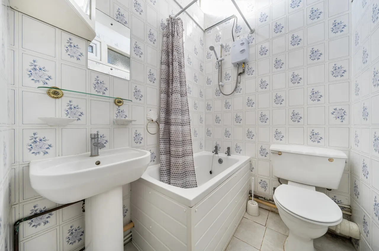 Shore Road, Warsash, SO31, photo 7