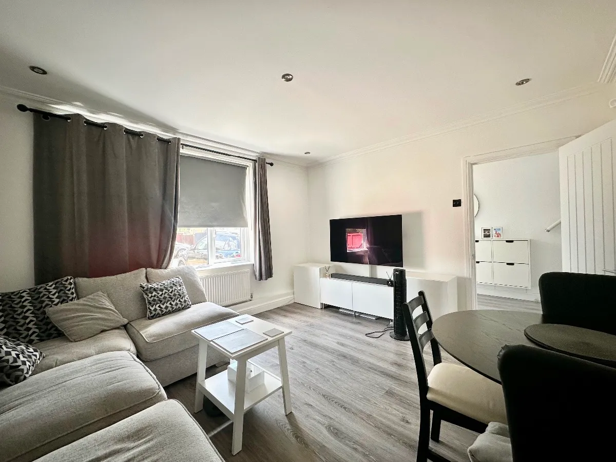 Amersham Road, Romford, photo 3