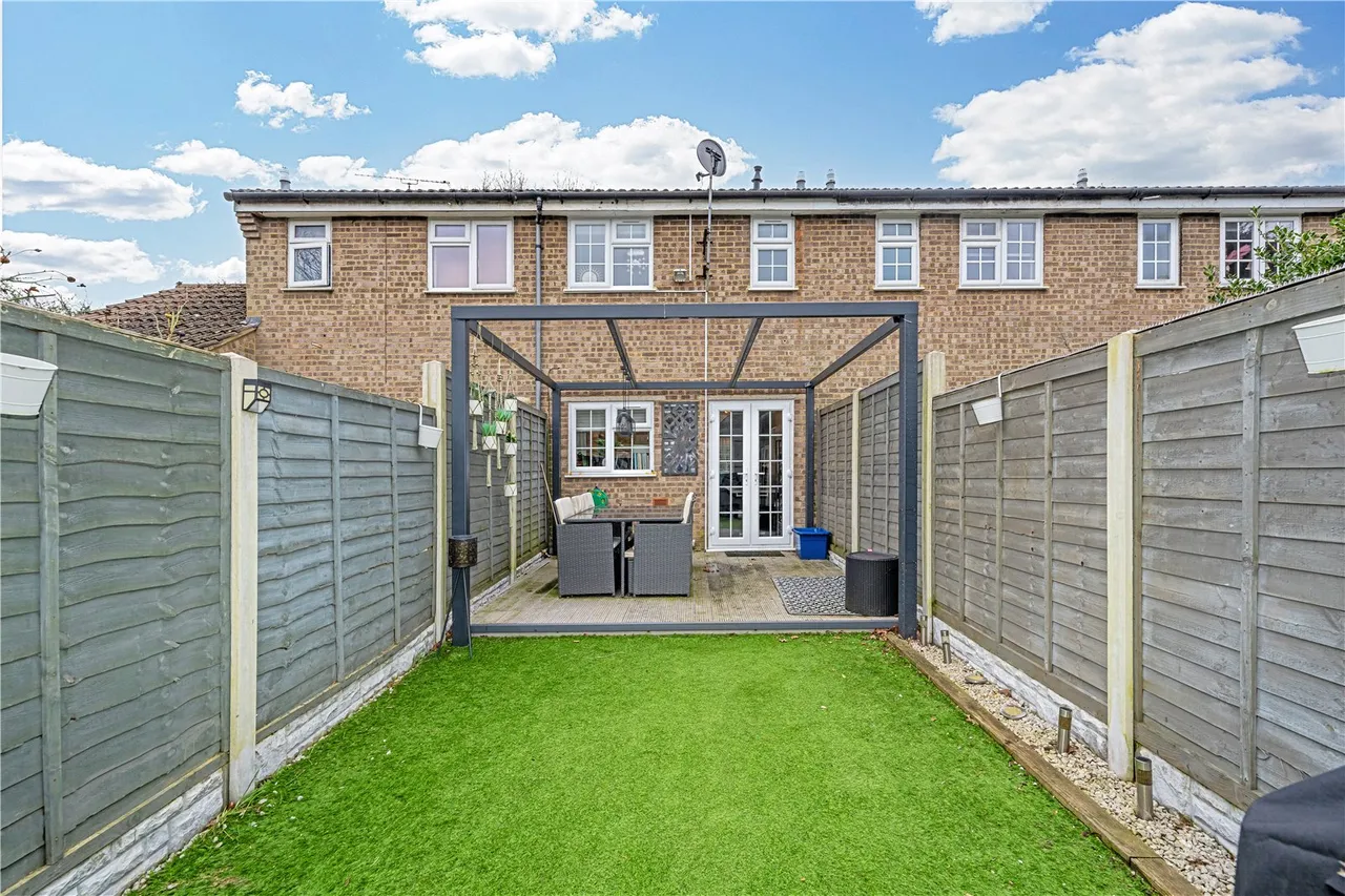 Thorncroft, Englefield Green, Egham, TW20 0SB, photo 9