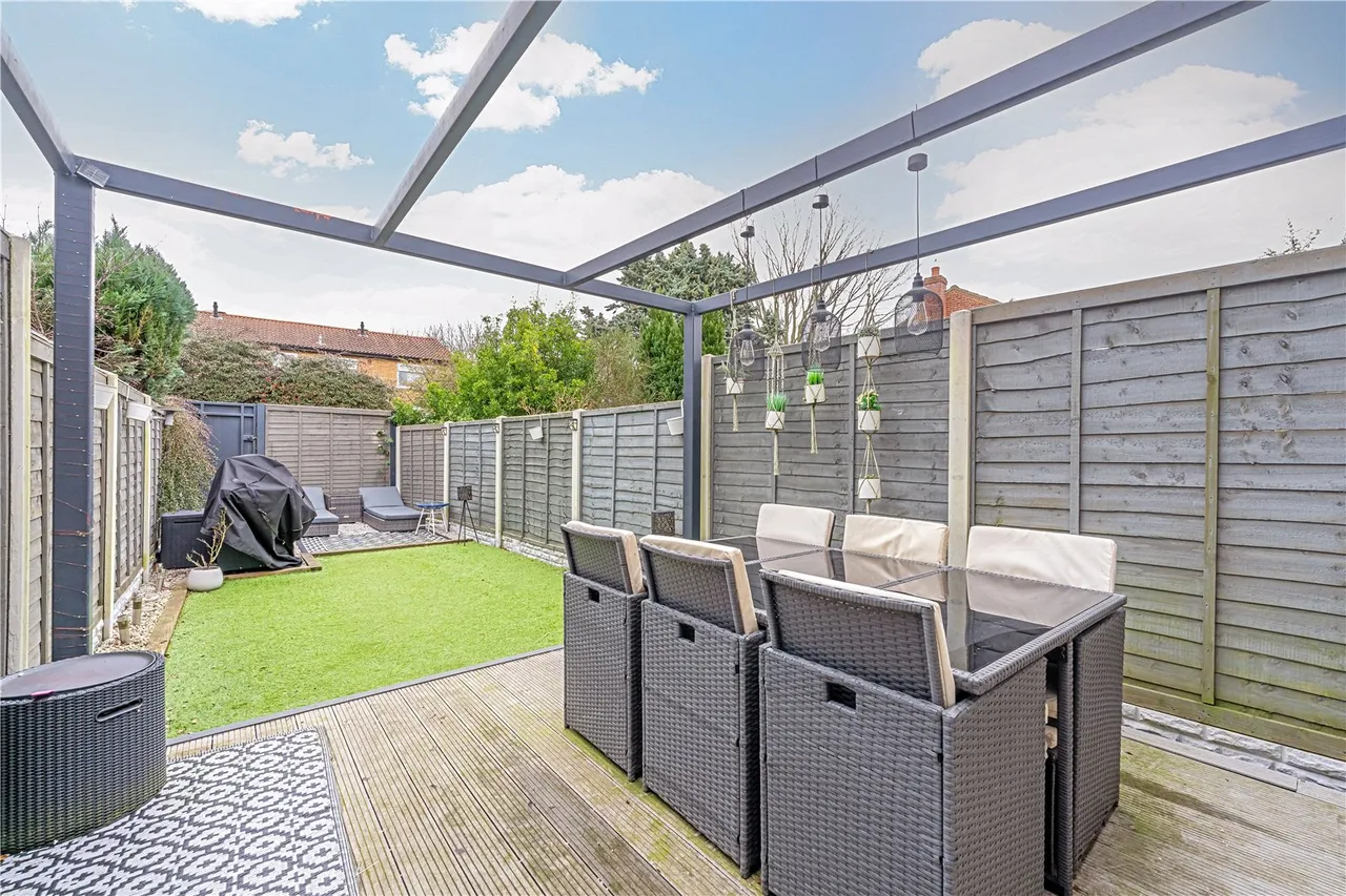 Thorncroft, Englefield Green, Egham, TW20 0SB, photo 8
