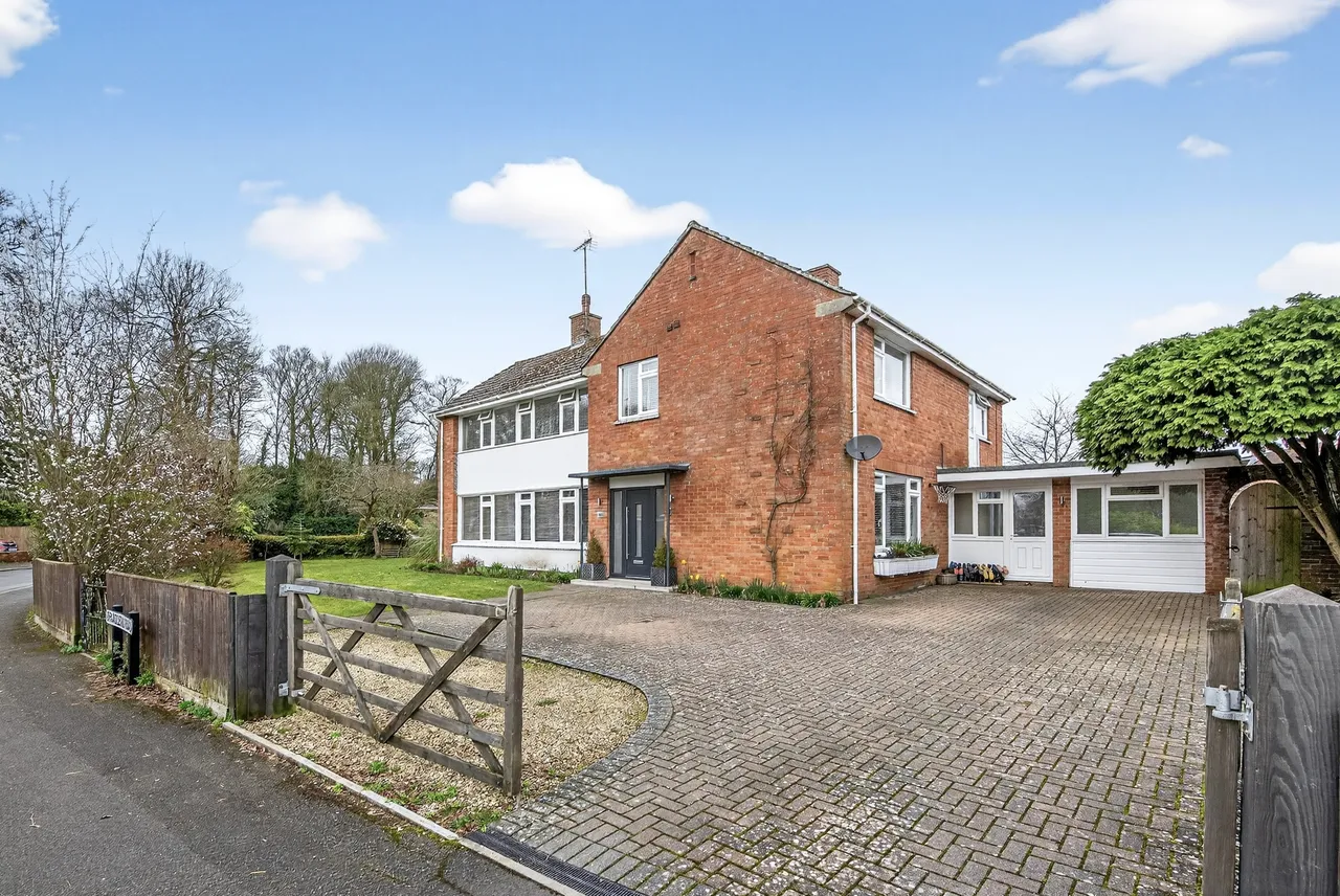 6 bed house for sale, Broadleas Road, Devizes, SN10