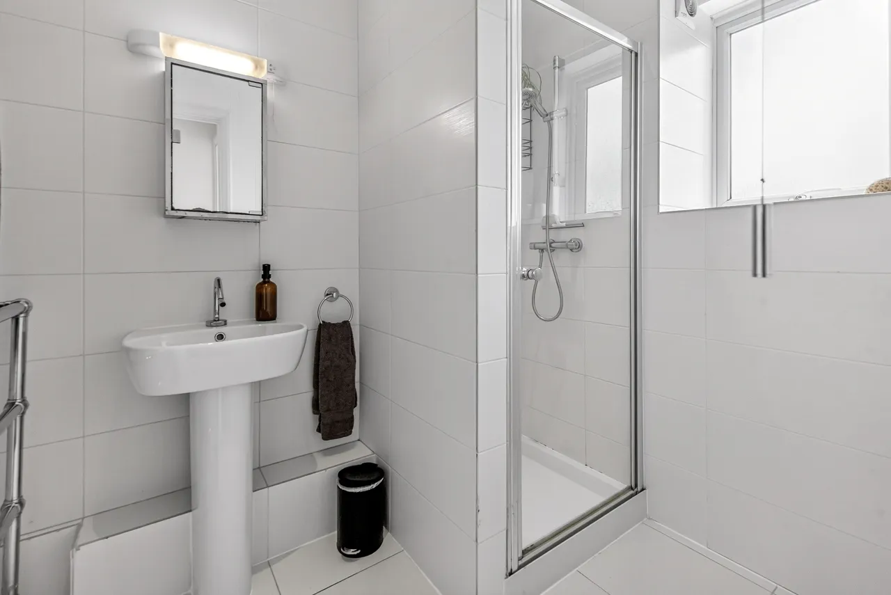 Broadleas Road, Devizes, SN10, photo 24