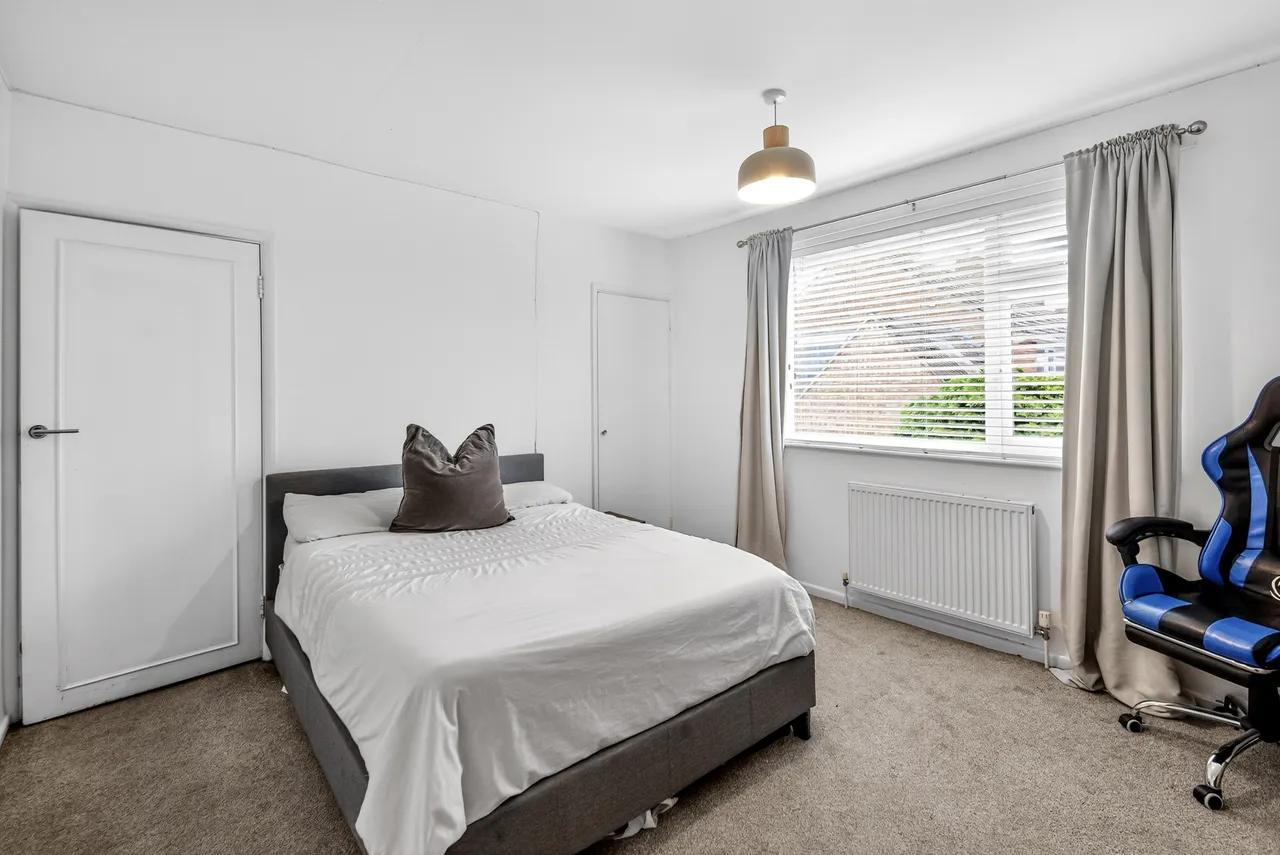 Broadleas Road, Devizes, SN10, photo 19