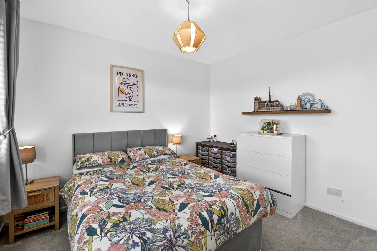Broadleas Road, Devizes, SN10, photo 13