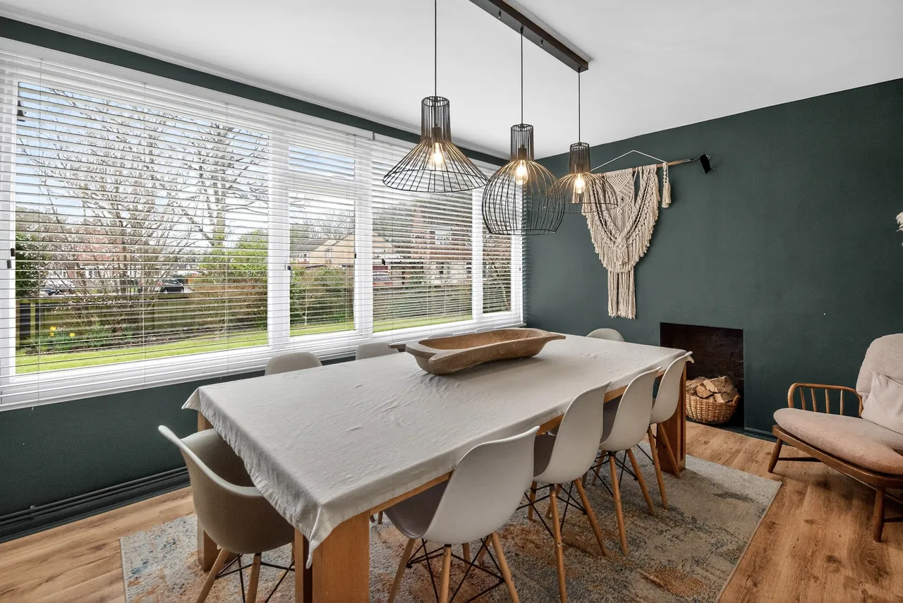 Broadleas Road, Devizes, SN10, photo 5