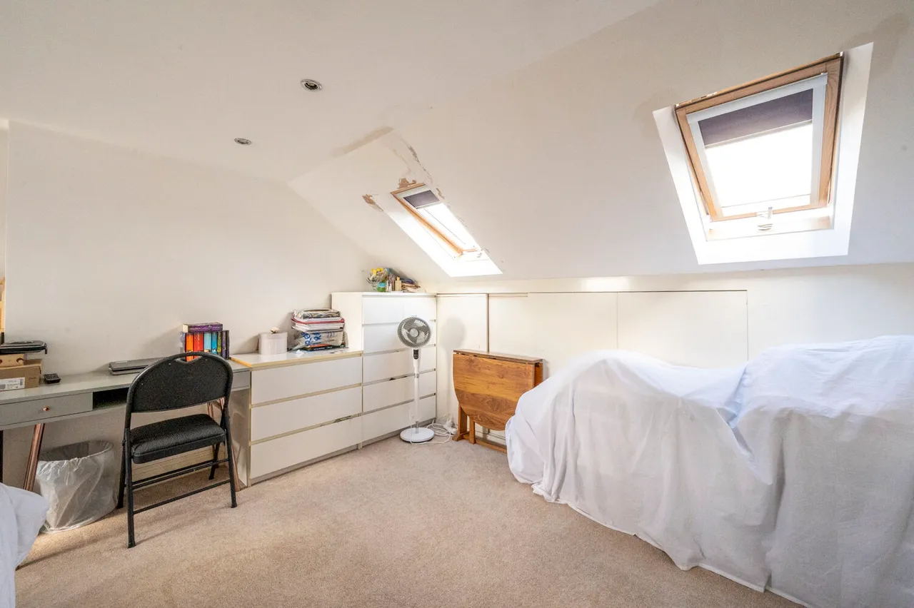 21 Knotts Green Road, London, photo 7