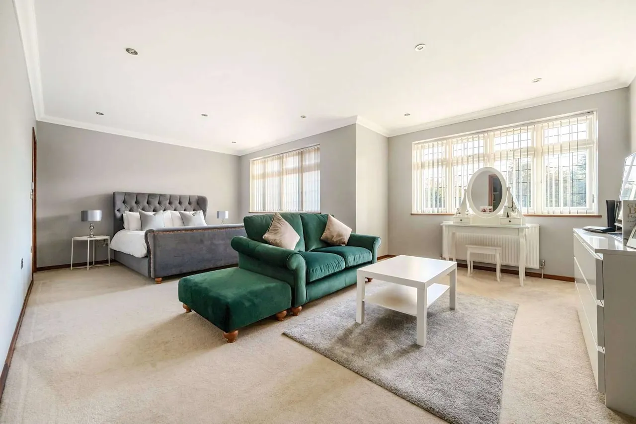 Daws Lea, High Wycombe, Buckinghamshire, HP11 1QF, photo 9