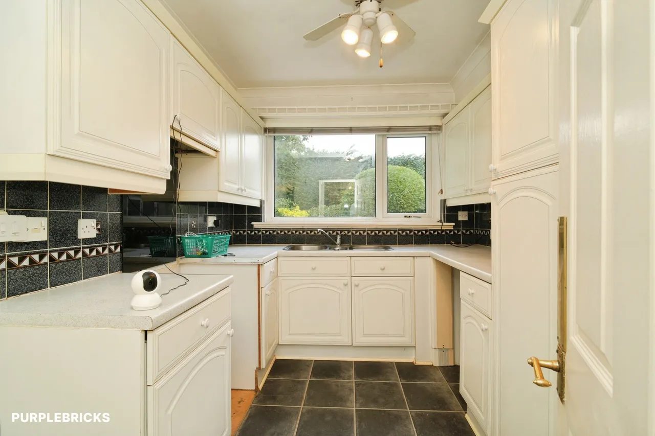 Styveton Way, Keighley, BD20, photo 13