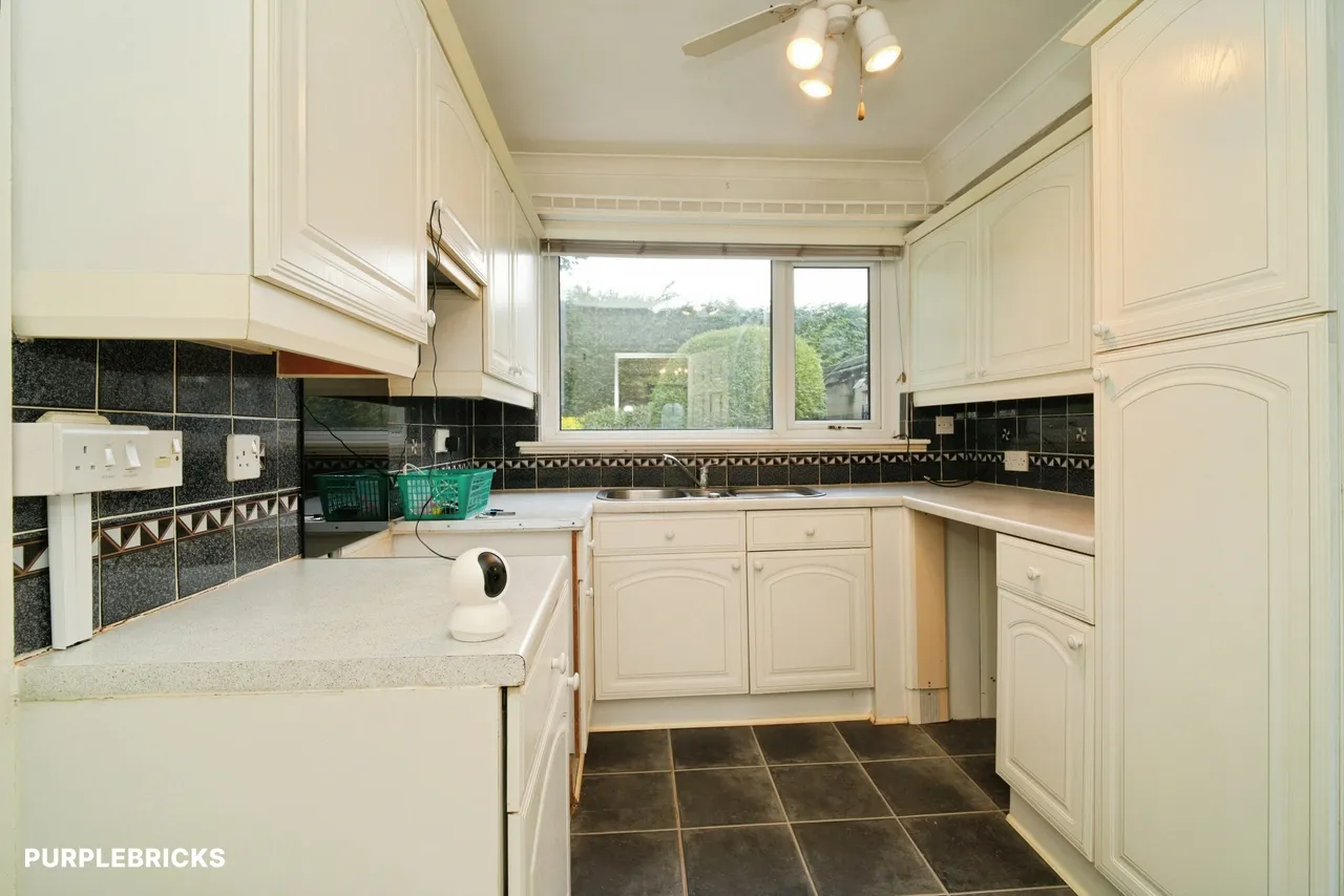 Styveton Way, Keighley, BD20, photo 11